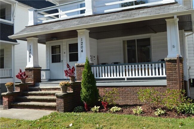1204 Cranford Ave in Lakewood, OH - Building Photo - Building Photo