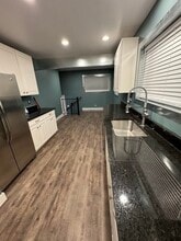 141 W 200 N, Unit 2 in Logan, UT - Foto de edificio - Building Photo