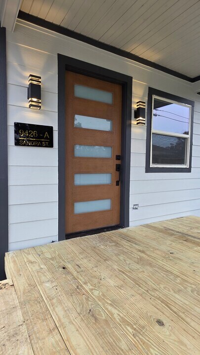 9426 Sandra St in Houston, TX - Building Photo