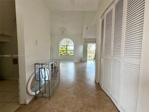 12619 NW 11th Pl in Sunrise, FL - Building Photo - Building Photo