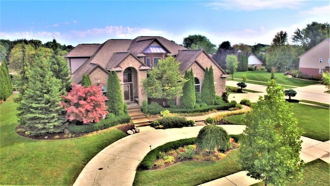 6768 Merrick Dr in Troy, MI - Building Photo - Building Photo
