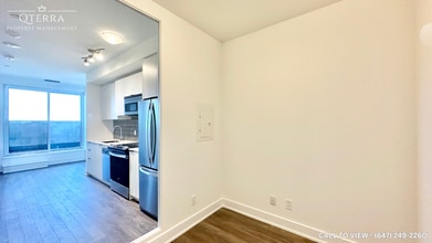 1350 Ellesmere Rd in Toronto, ON - Building Photo - Building Photo