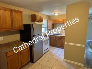 5555 Winchelsea Dr in St. Louis, MO - Building Photo - Building Photo