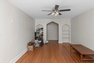 5701 N Washtenaw Ave in Chicago, IL - Building Photo - Building Photo