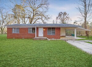 3007 Hollywood St in Texarkana, TX - Foto de edificio - Building Photo