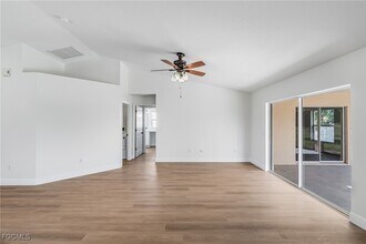 323 NW 10th St in Cape Coral, FL - Building Photo - Building Photo