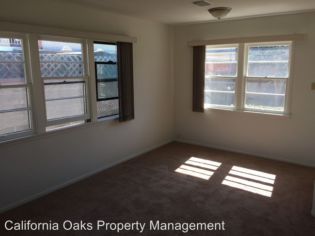 209 Lang St in Ventura, CA - Building Photo - Building Photo