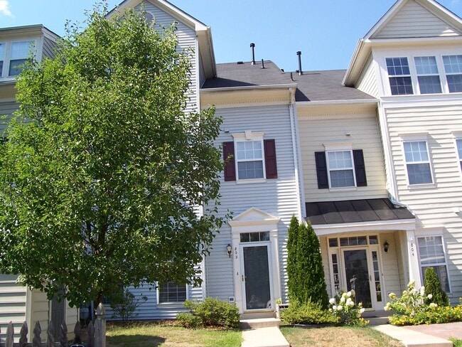 802 Estuary Dr in Odenton, MD - Building Photo - Building Photo