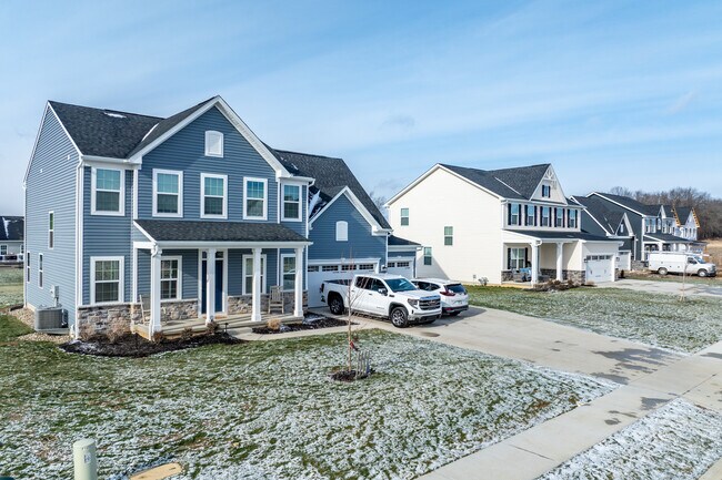 Fountains at Edgewood in Canton, OH - Building Photo - Building Photo