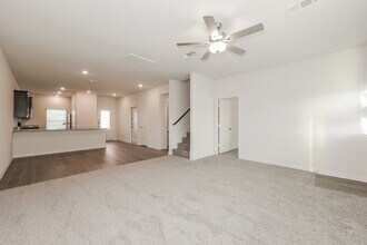 1532 Woodwinds Dr in Fort Worth, TX - Foto de edificio - Building Photo