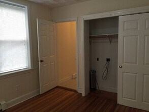 25 Chelsea St, Unit 1 in Boston, MA - Building Photo - Building Photo