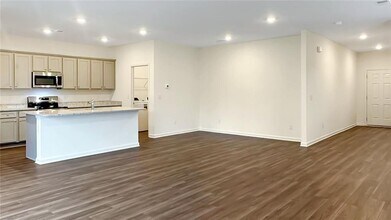 104 Red Maple Wy in Adairsville, GA - Building Photo - Building Photo