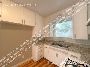 1248 N Loma Vista Dr in Long Beach, CA - Building Photo - Building Photo
