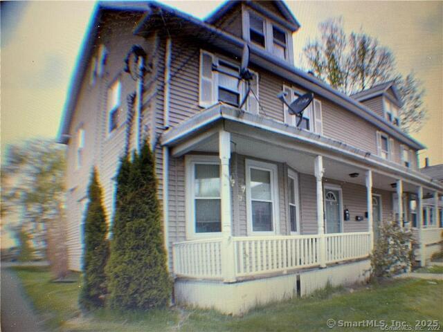 77 Windsor St in Enfield, CT - Building Photo