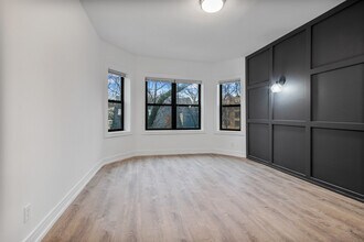 1904 N Whipple St in Chicago, IL - Building Photo - Building Photo