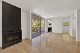 1147 N Clark St, Unit 306 in West Hollywood, CA - Building Photo - Building Photo