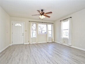 5409 Grover Ave in Austin, TX - Building Photo - Building Photo