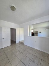 2040 Pierce St in Hollywood, FL - Building Photo - Building Photo