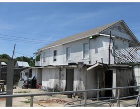 501 Laroussini St in Westwego, LA - Building Photo - Building Photo