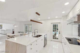 1182 Betmar Blvd in North Fort Myers, FL - Building Photo - Building Photo