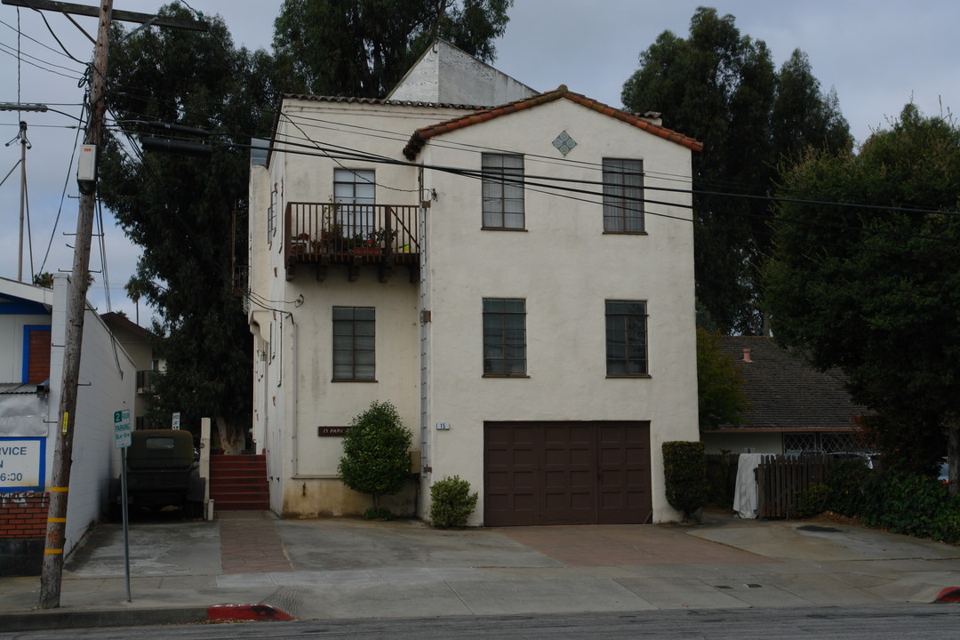 15 Park Rd in San Mateo, CA - Foto de edificio