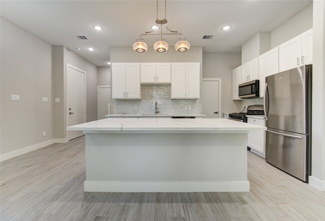 property at 4536 Sunflower St