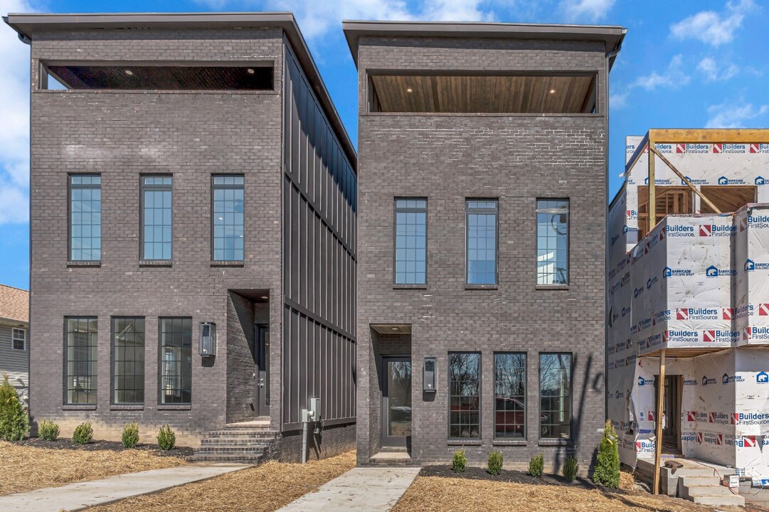 2204 Batavia St in Nashville, TN - Building Photo