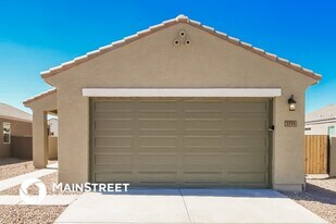 3755 E Sandoval Dr in San Tan Valley, AZ - Building Photo
