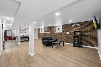 6059 W 64th St, Unit SI ID1285059P in Chicago, IL - Foto de edificio - Building Photo