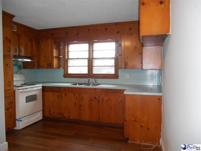 1160 Berkeley Ave in Florence, SC - Building Photo - Building Photo