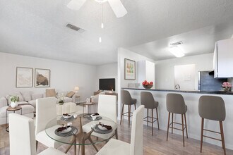 Vista Oaks in Martinez, CA - Building Photo - Building Photo