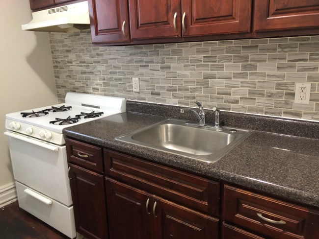 property at 7 Laidlaw Ave
