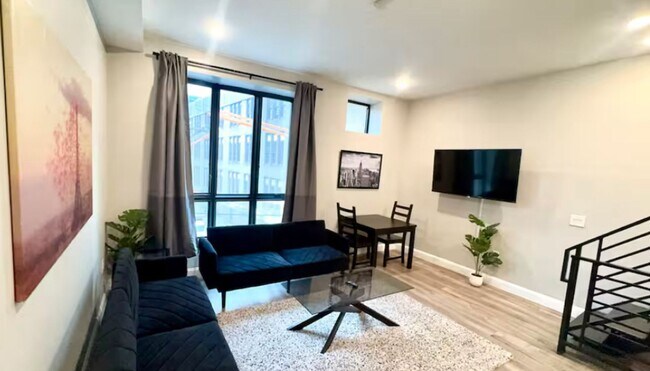 725 N 17th St in Philadelphia, PA - Building Photo - Building Photo
