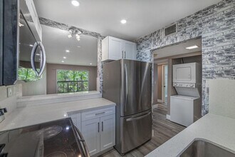 2755 W Atlantic Ave in Delray Beach, FL - Building Photo - Building Photo