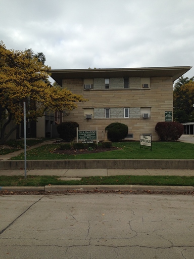 711 S Randolph St in Champaign, IL - Building Photo