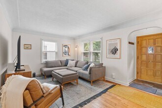 5437 25th Ave S in Minneapolis, MN - Building Photo - Building Photo