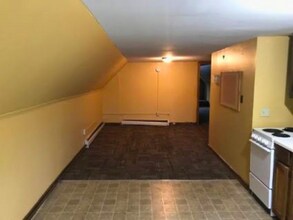 646 Main Rd N, Unit 3A in Hampden, ME - Building Photo - Building Photo