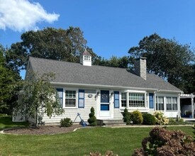 18 Lyndale Rd in Yarmouth, MA - Building Photo - Building Photo