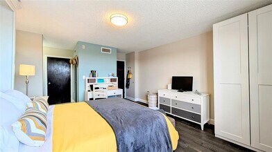 2767 Carambola Cir S in Coconut Creek, FL - Building Photo - Building Photo