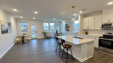 58 Florida St in Lillington, NC - Building Photo - Building Photo