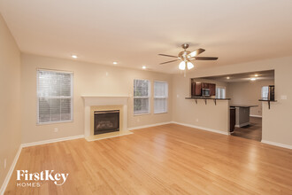 13934 Lawrence Farm Ln in Charlotte, NC - Building Photo - Building Photo