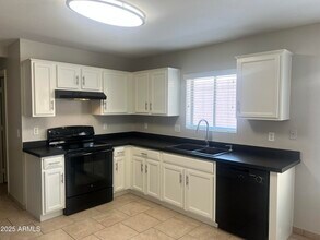 16608 N 113th Dr in Surprise, AZ - Building Photo - Building Photo