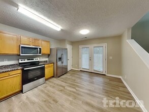 135 Nacoochee Way in Canton, GA - Building Photo - Building Photo