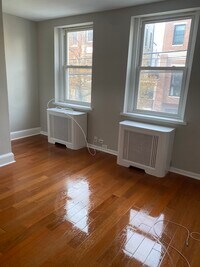 742 Carpenter St, Unit 3rd Floor photo'