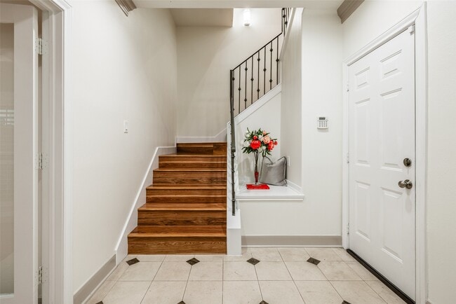 property at 2019 Morse St