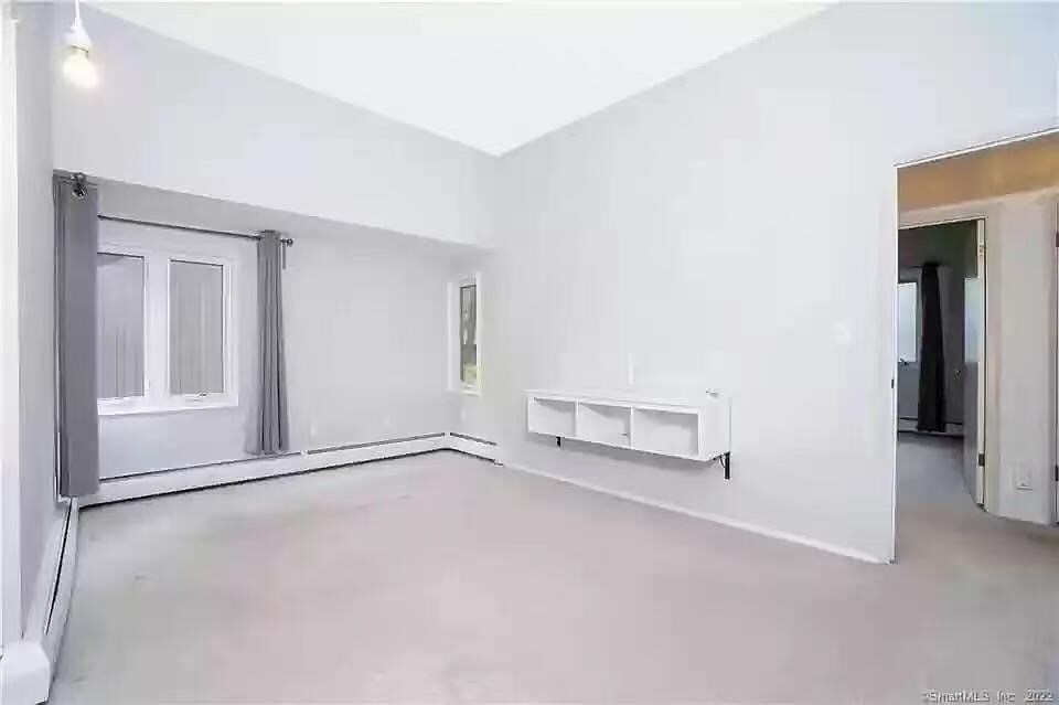 7 Staunton Ct in Farmington, CT - Foto de edificio