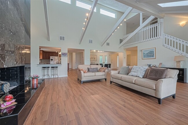 14811 El Miranda Dr in Houston, TX - Building Photo - Building Photo