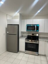 3905 N Nob Hill Rd in Sunrise, FL - Building Photo - Building Photo