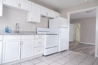 25 Parkview St in Mount Clemens, MI - Building Photo - Building Photo