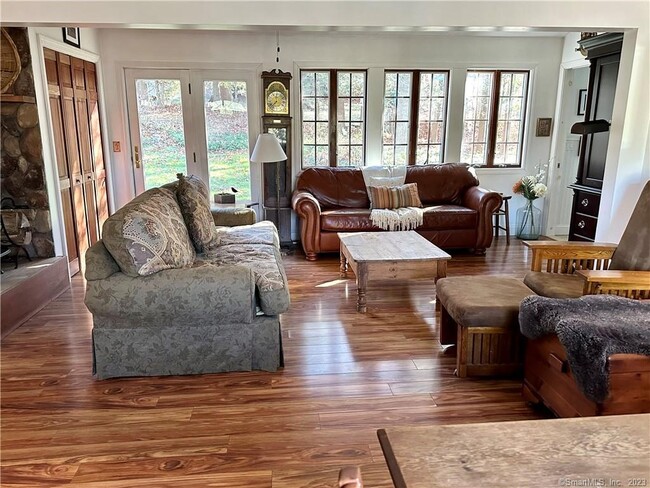 property at 16 Flak Ln